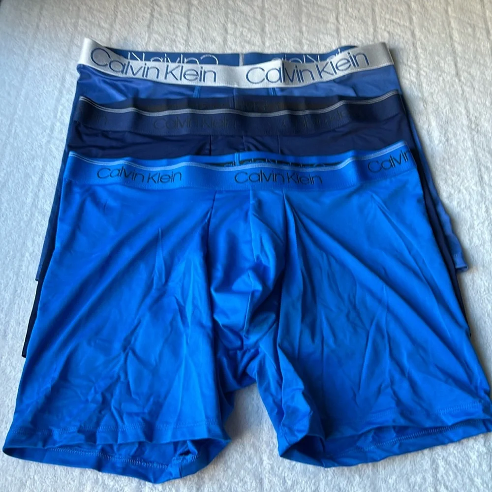Calvin Klein Men's Blue Gradient Boxer Briefs - 3 Pack